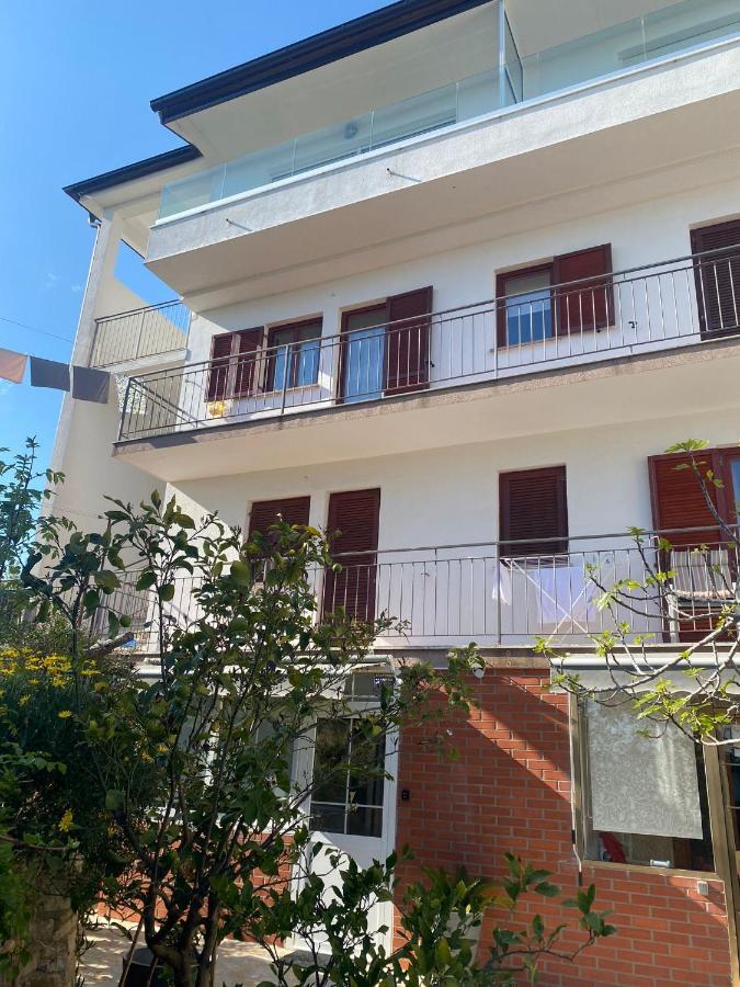 Apartments Nikval Rovinj Buitenkant foto